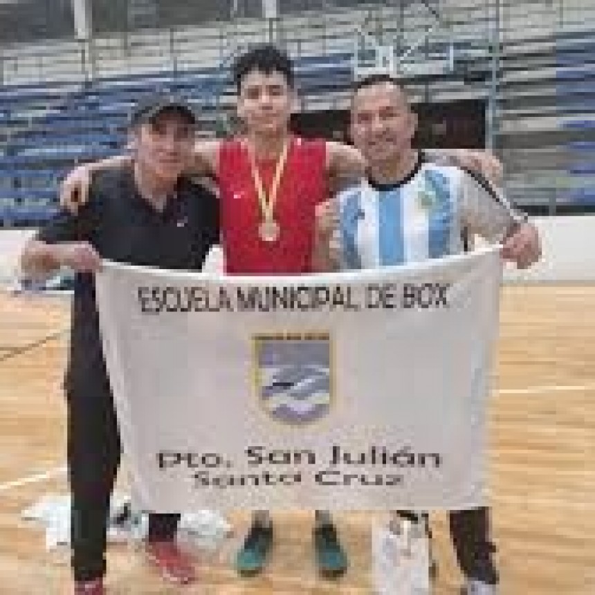 ISAIAS ACOSTA ENTRENA EN TRELEW